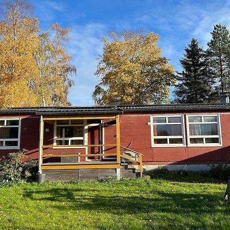 Bungalow house flat in Rekola 33m2 Vantaa Bagian luar foto