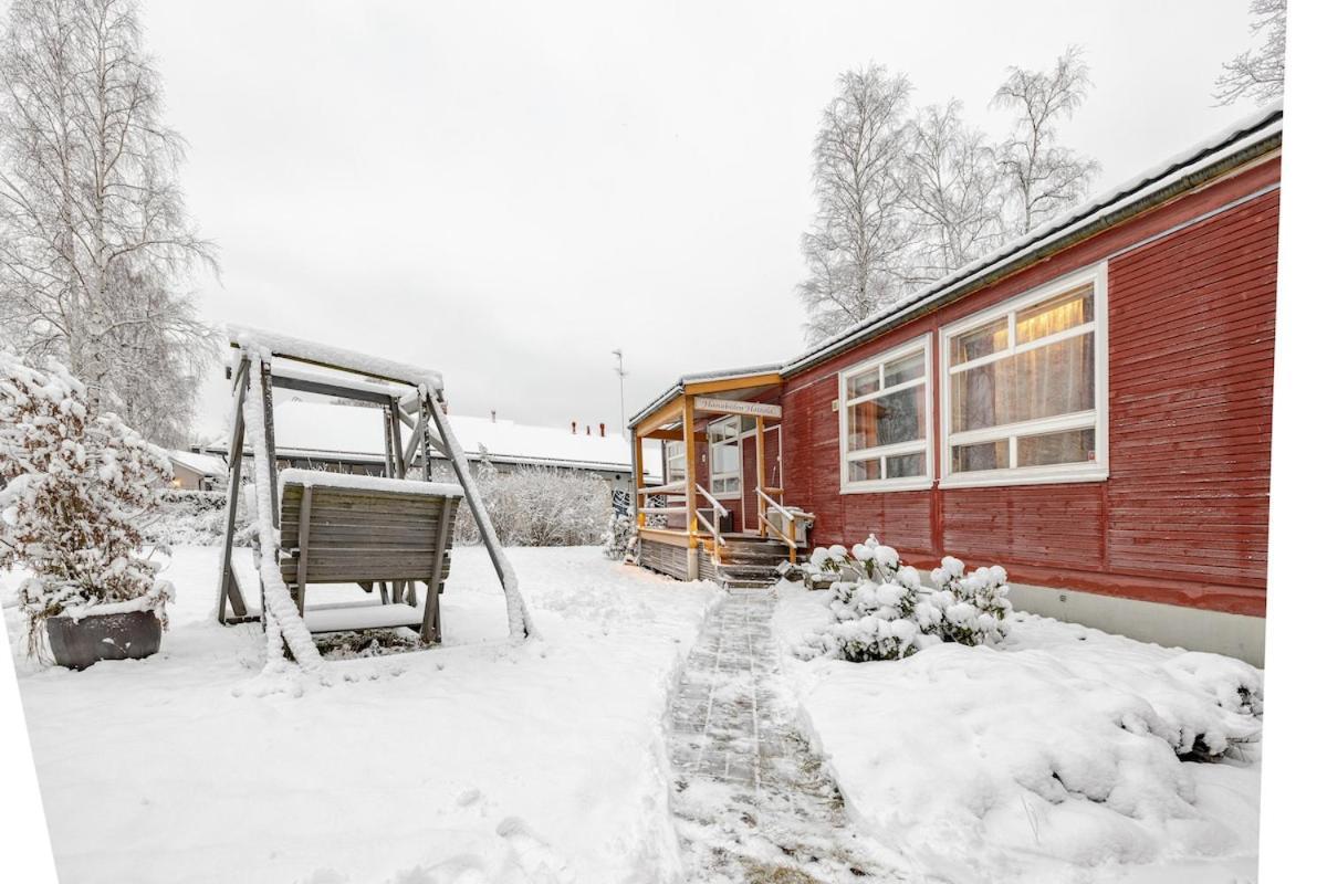 Bungalow house flat in Rekola 33m2 Vantaa Bagian luar foto
